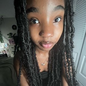 Meet your Posher, Skylar